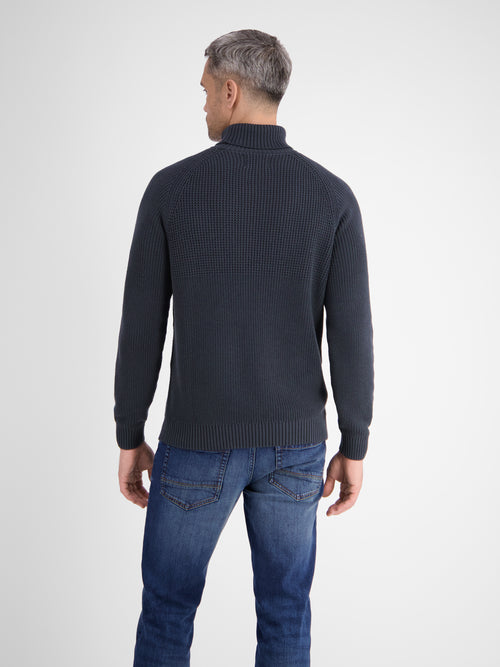 Lerros Stilvoller Rollkragenpullover in Strukturstrickqualität im Angebot