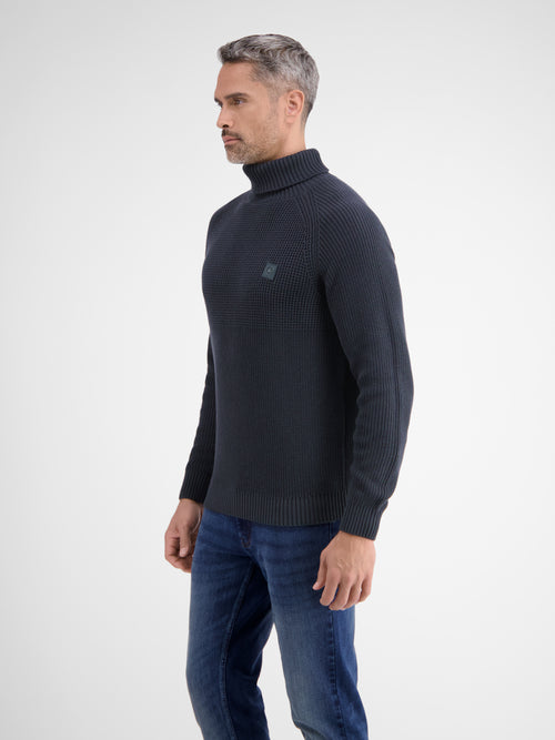 Lerros Stilvoller Rollkragenpullover in Strukturstrickqualität im Angebot