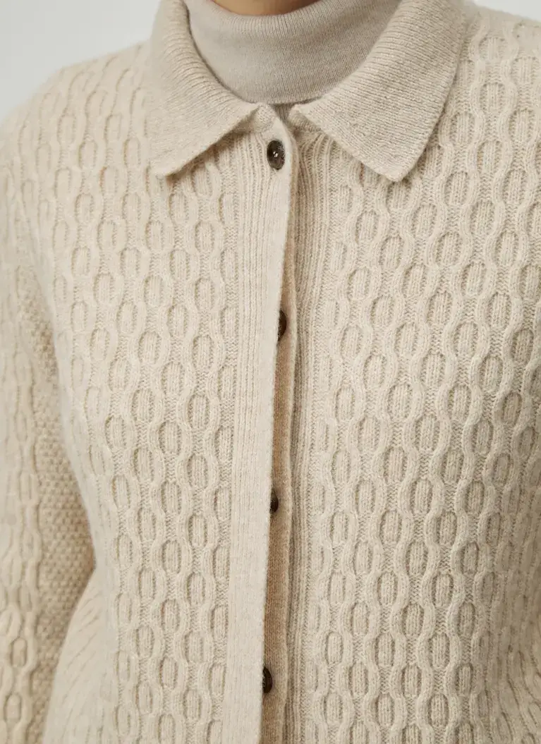 Maerz Muenchen Strickjacke100% SchurwolleArt. Nr. 257700-112 Fabrikverkauf
