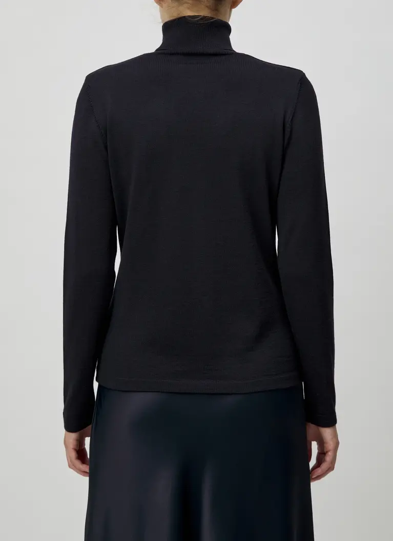 Maerz Muenchen Rollkragenpullover100% MerinowolleArt. Nr. 301600-399 Verkauf
