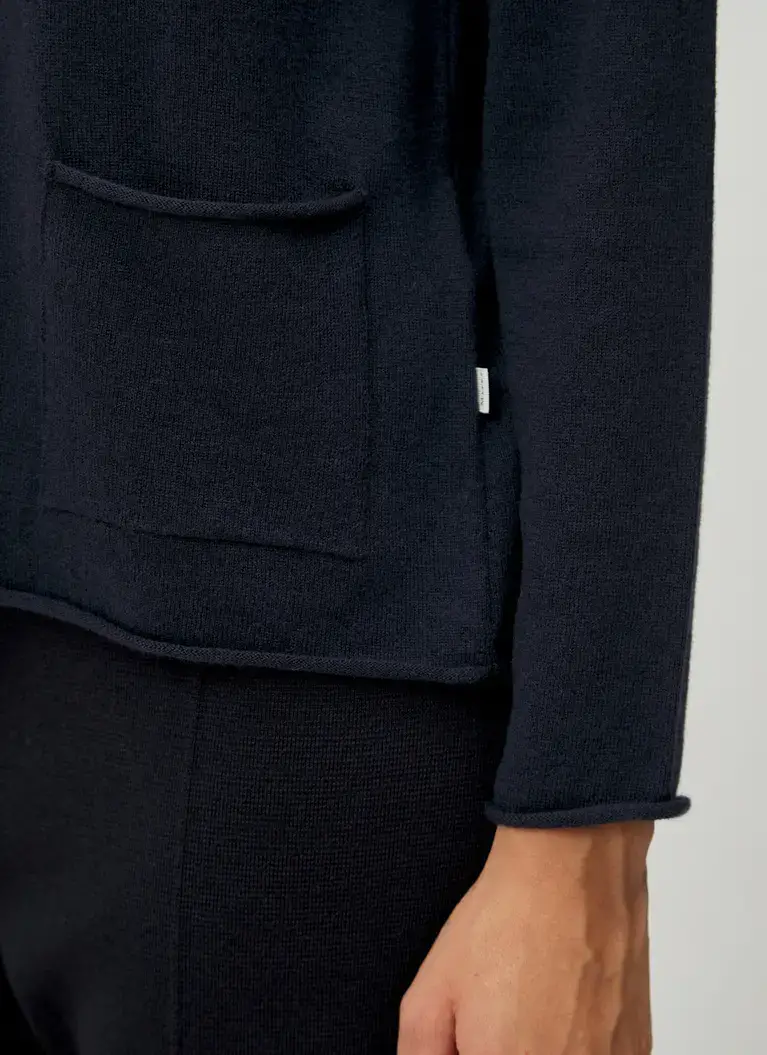 Maerz Muenchen Strickjacke100% Geelong-WolleArt. Nr. 244000-399 Outlet