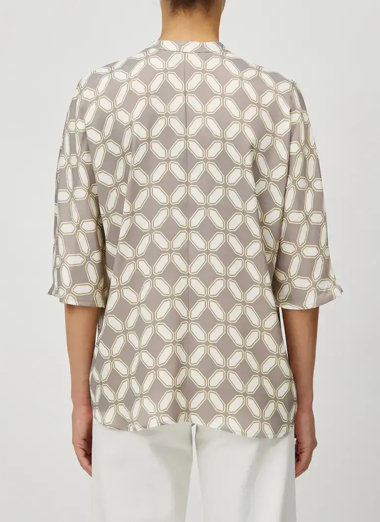 Maerz Muenchen Stehkragen-Bluse100% ViskoseArt. Nr. 153201-528 Schlussverkauf