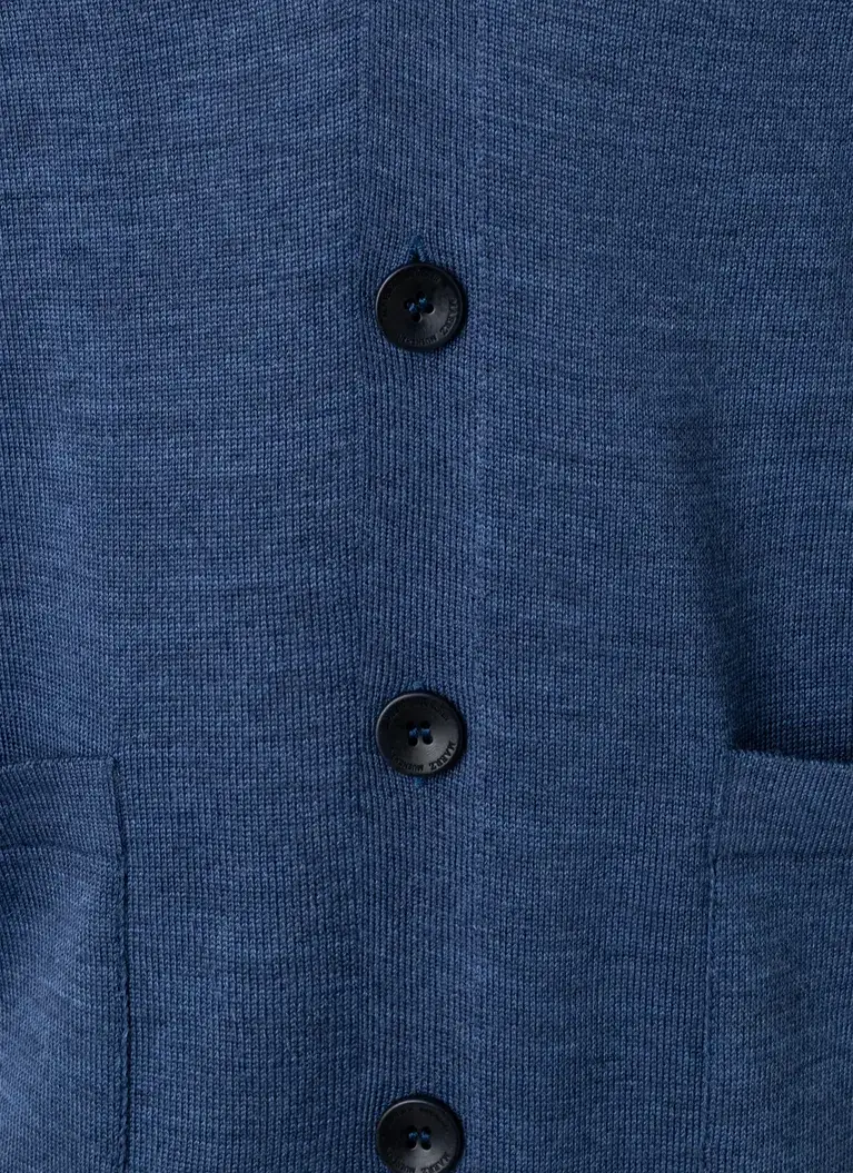 Maerz Muenchen Strick Cardigan100% MerinowolleArt. Nr. 581000-380 Hotsell