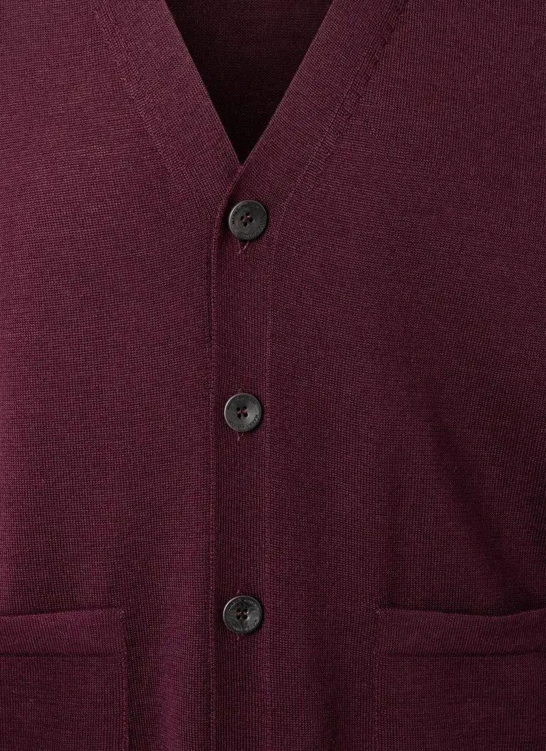 Maerz Muenchen Strick Cardigan100% MerinowolleArt. Nr. 581000-488 im Angebot