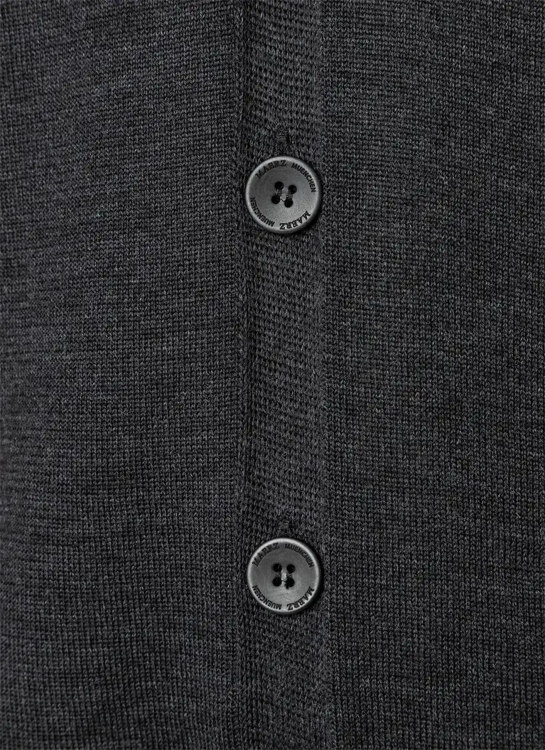 Maerz Muenchen Strickjacke100% MerinowolleArt. Nr. 590800-591 Online