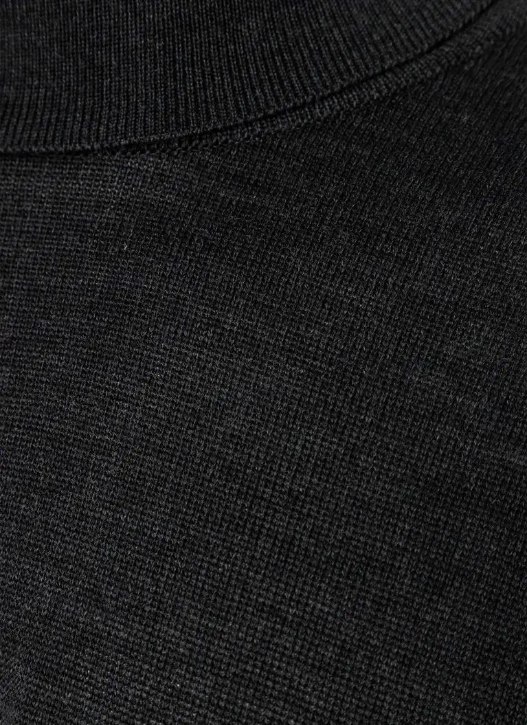 Maerz Muenchen Rollkragenpullover100% MerinowolleArt. Nr. 490600-591 Outlet