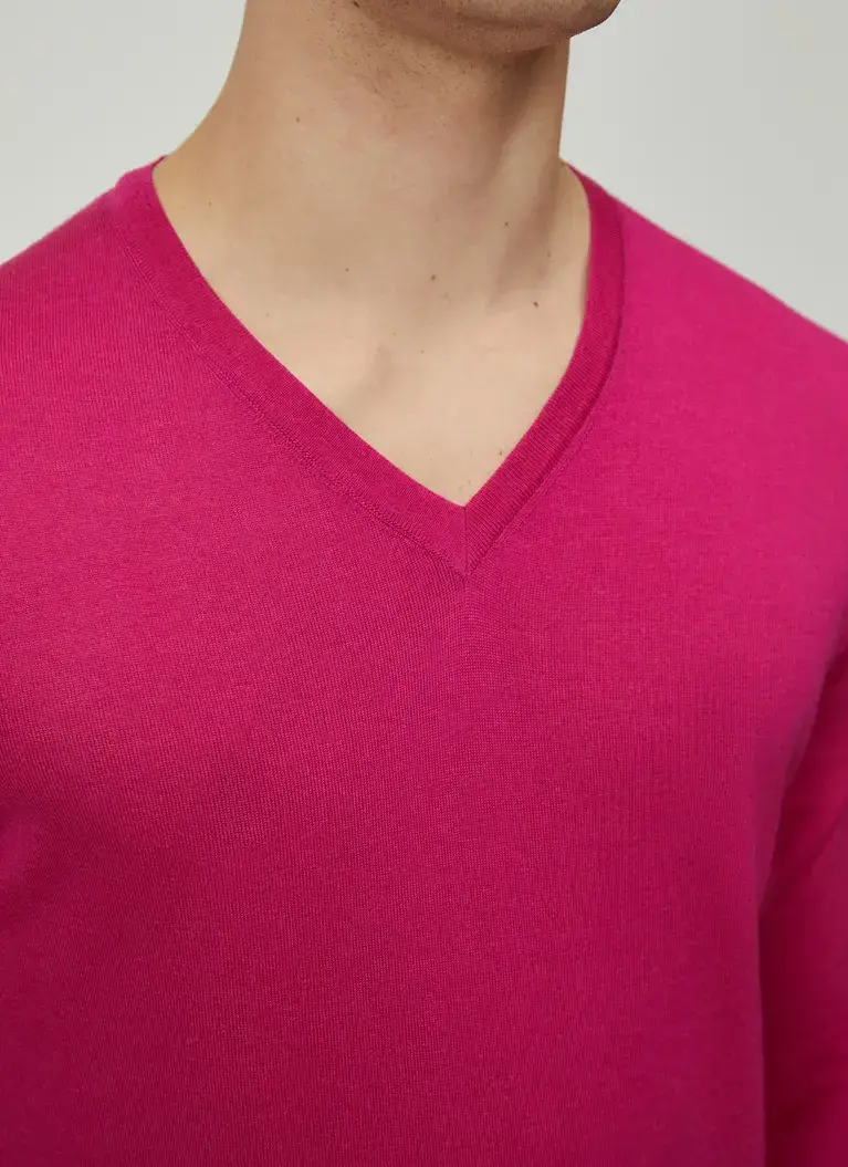 Maerz Muenchen V-Pullover100% MerinowolleArt. Nr. 403800-710 im Angebot