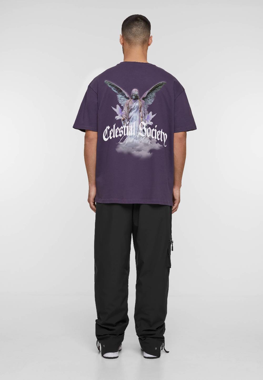 MJ Gonzales Oversized Tee - Divine Wings Top Angebot