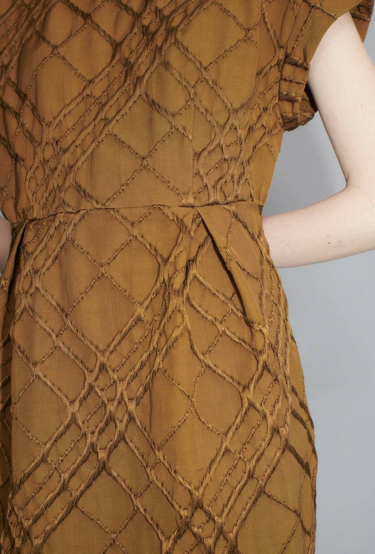 Odeeh Relief Rhombs Kleid, Shellac Auslauf