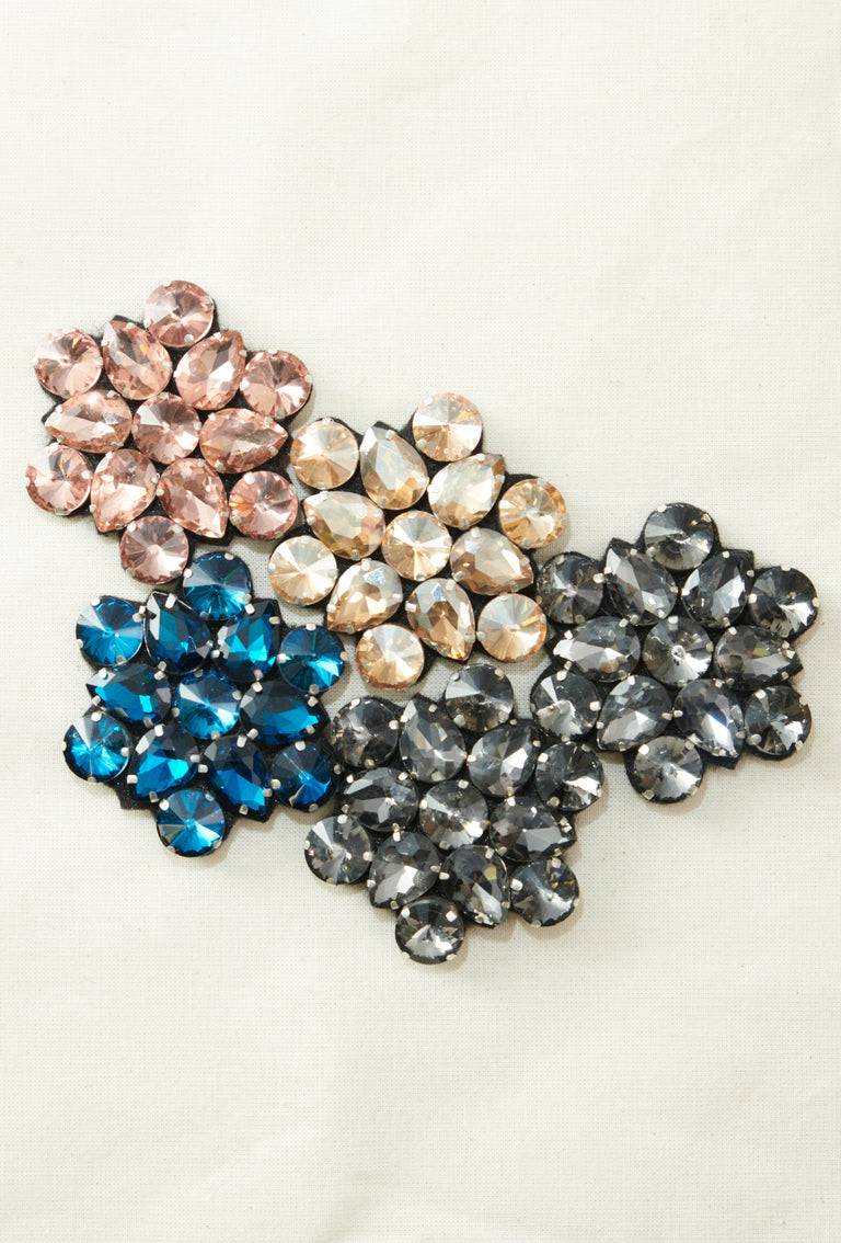 Odeeh Pin, Peacock Outlet