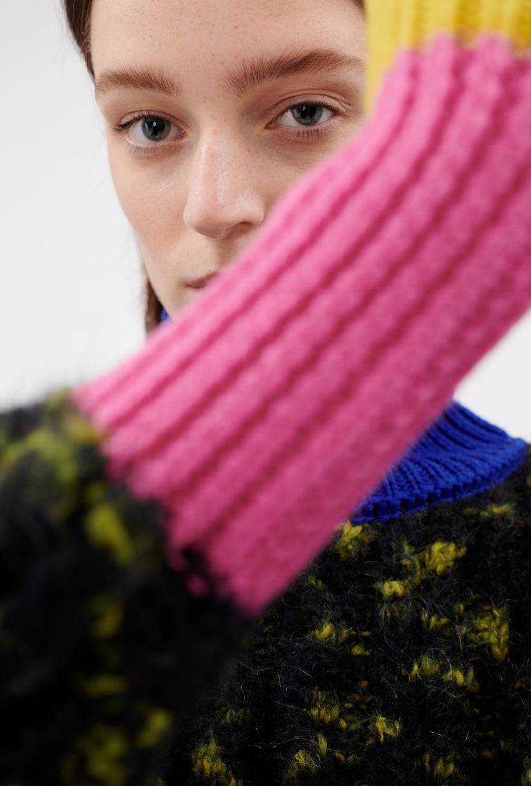 Odeeh Color Block Patch Pullover, Dark Moss Outlet