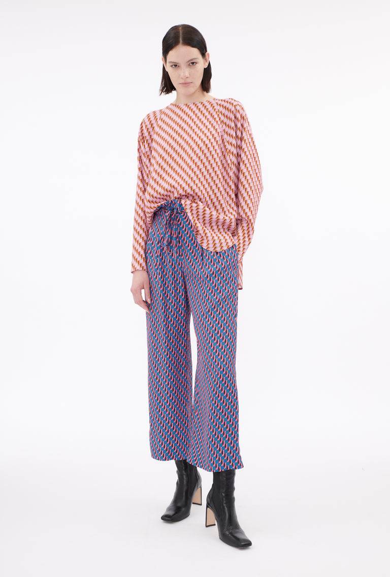 Odeeh Diagonal Waves Bluse, Candy Meist gekauft