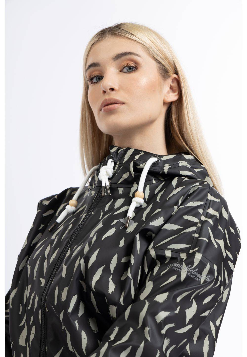 Schmuddelwedda Schmuddelwedda Regenjacke Valentinstagsangebot
