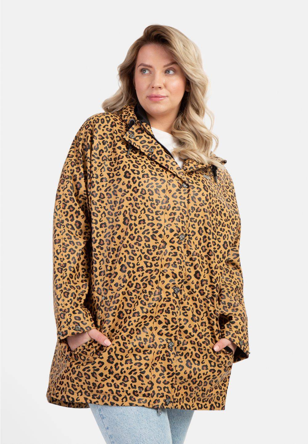 Schmuddelwedda Schmuddelwedda Plus Size Regenmantel mit Leoprint Lagerräumung