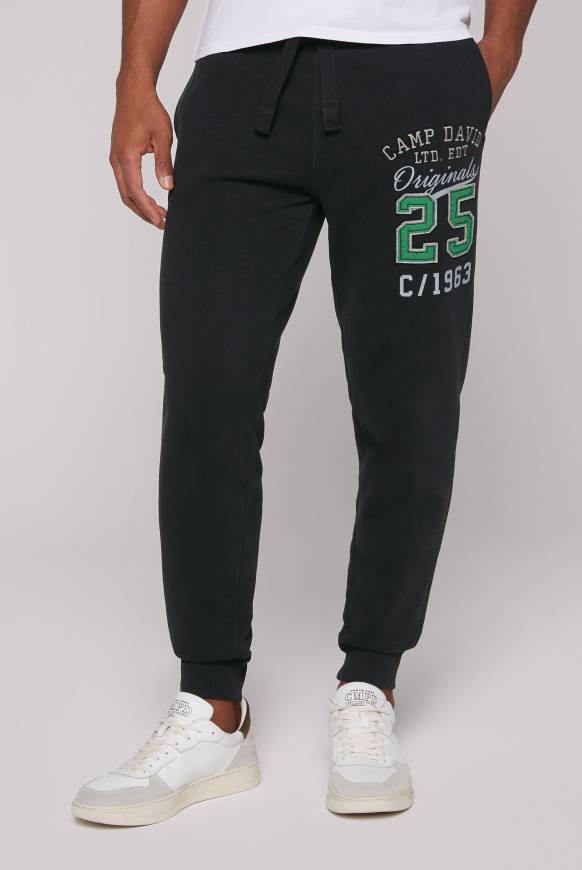 Soccx Jogginghose mit Retro-Artwork black