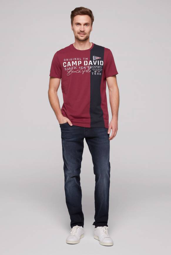 Soccx T-Shirt mit Color-Blocking und Artwork burgundy Meist gekauft