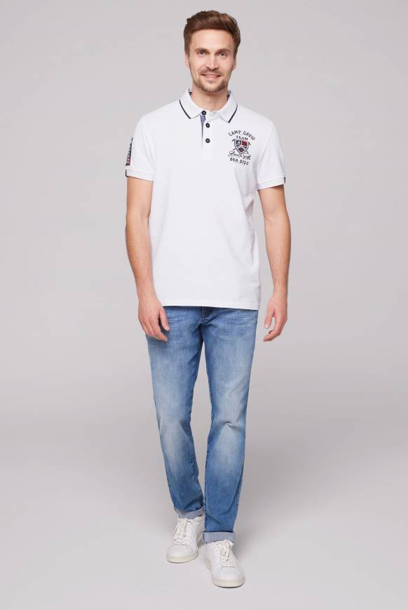 Soccx Pikee-Polo mit Label Patches und Stickereien opticwhite Verkauf