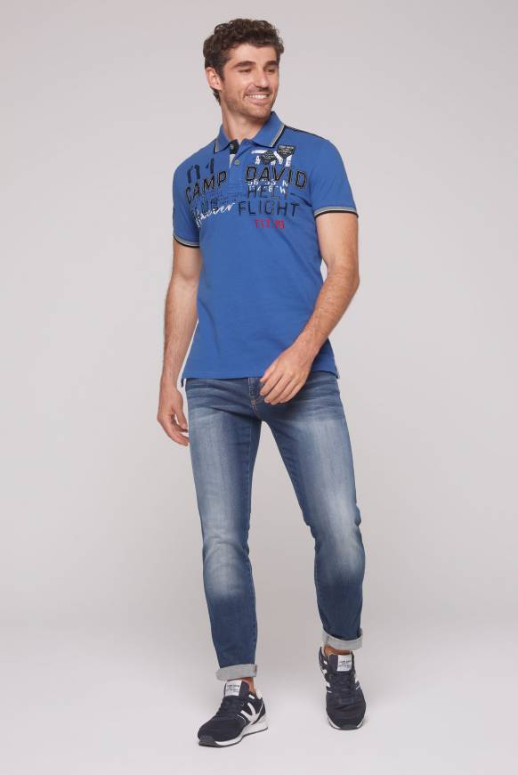 Soccx Pikee-Polo mit Label-Applikationen strong blue Outlet