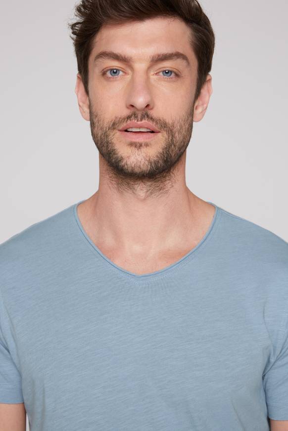 Soccx Basic T-Shirt V-Neck mit Used-Kante new blue Online