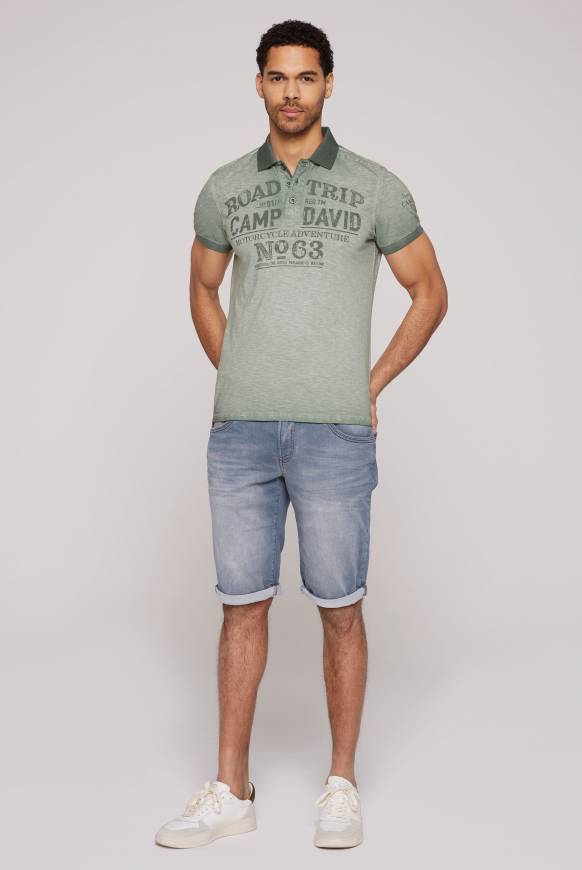 Soccx Kurzarmpolo im Vintage-Style mit Artworks dusty green Schlussverkauf
