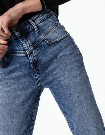 Tommy Hilfiger Jeans im Tapered Fit Lagerräumung